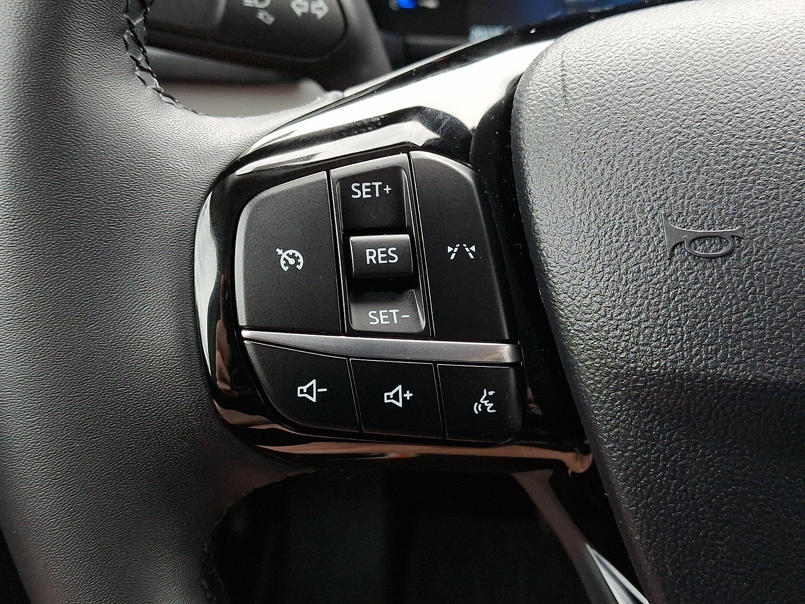 Certified 2023 Ford Escape Active AWD/4WD image 27