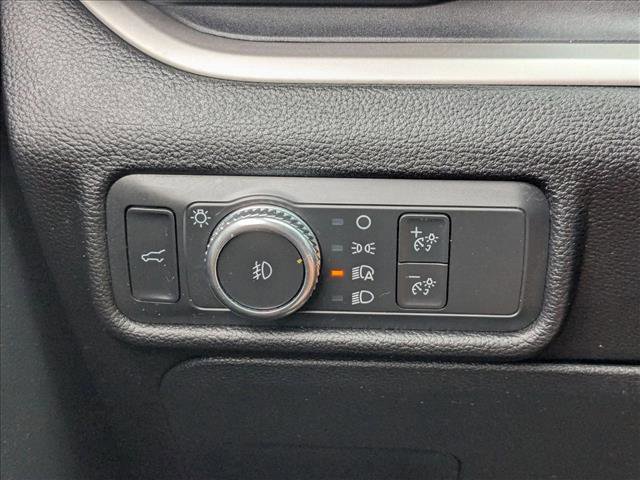 Used 2021 Ford Explorer XLT w/ Equipment Group 202A RWD image 13
