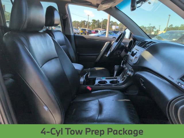 Used 2012 Toyota Highlander SE w/ Tow Pkg FWD image 29