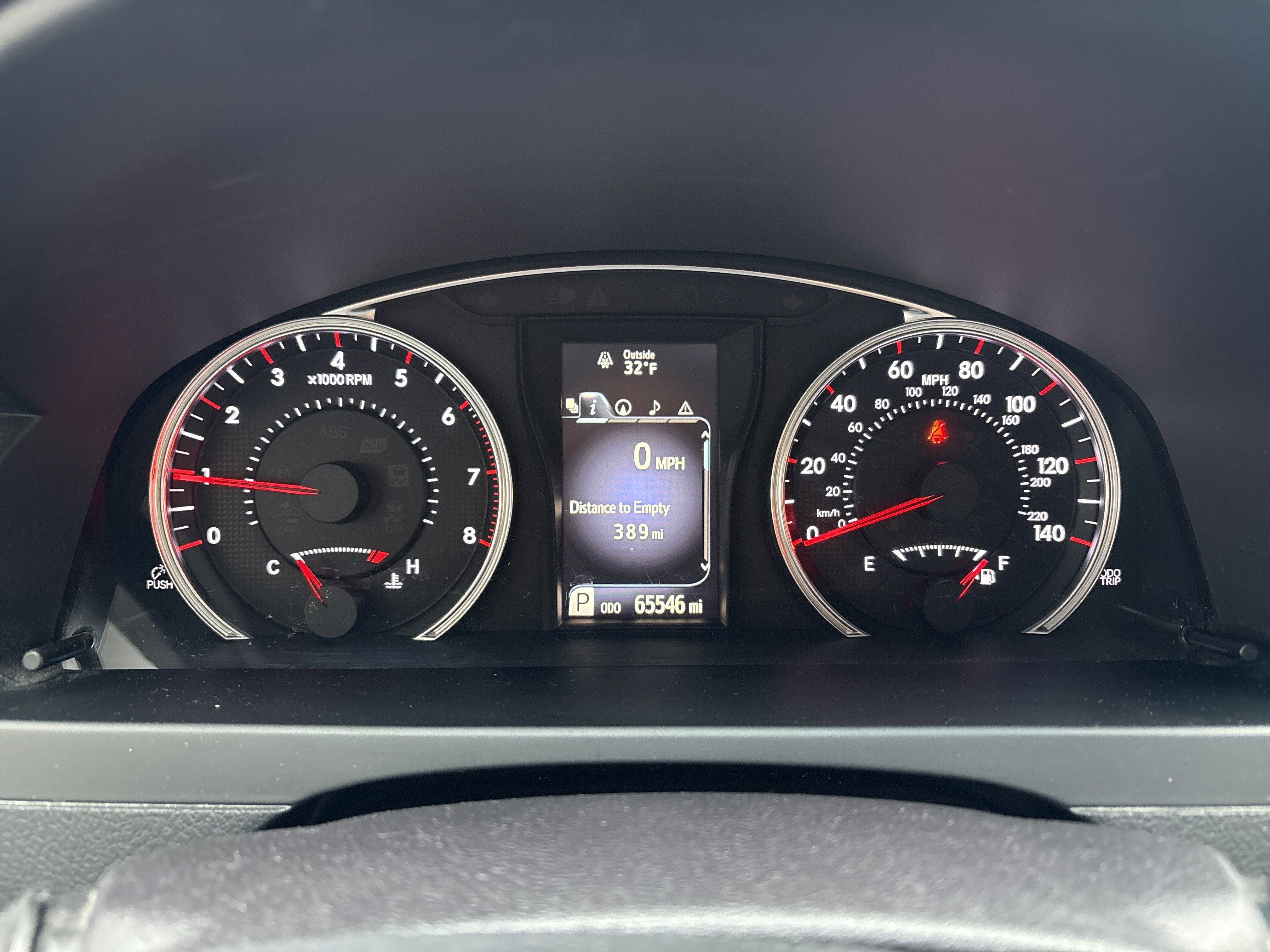 Used 2015 Toyota Camry XSE image 21