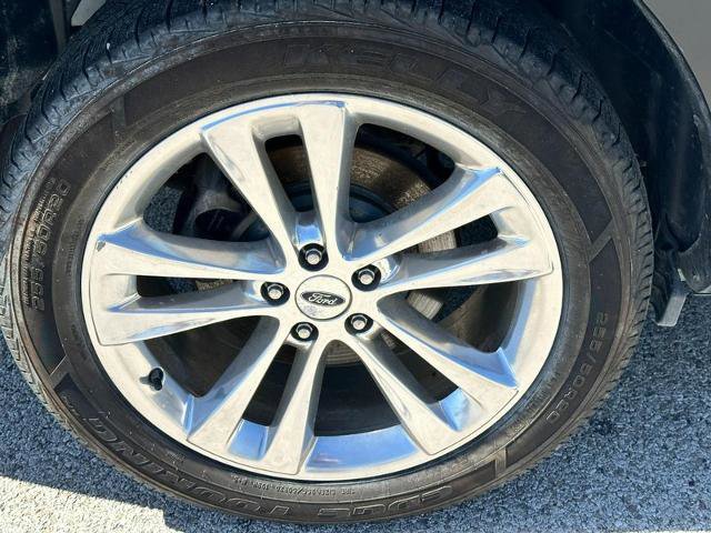 Certified 2019 Ford Explorer XLT w/ Equipment Group 202A FWD image 7