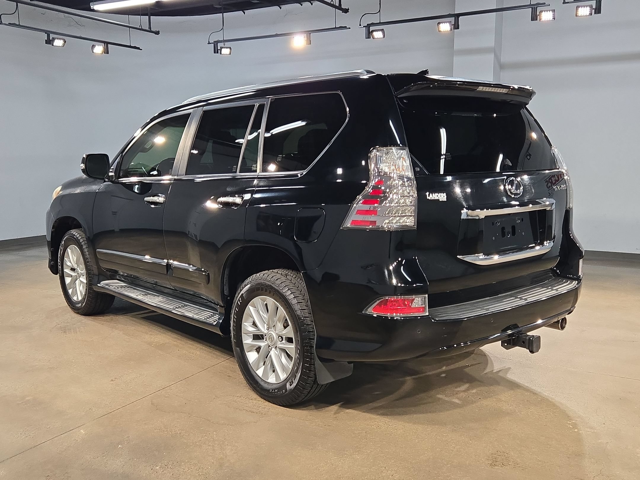 Used 2017 Lexus GX 460 Premium AWD/4WD image 5