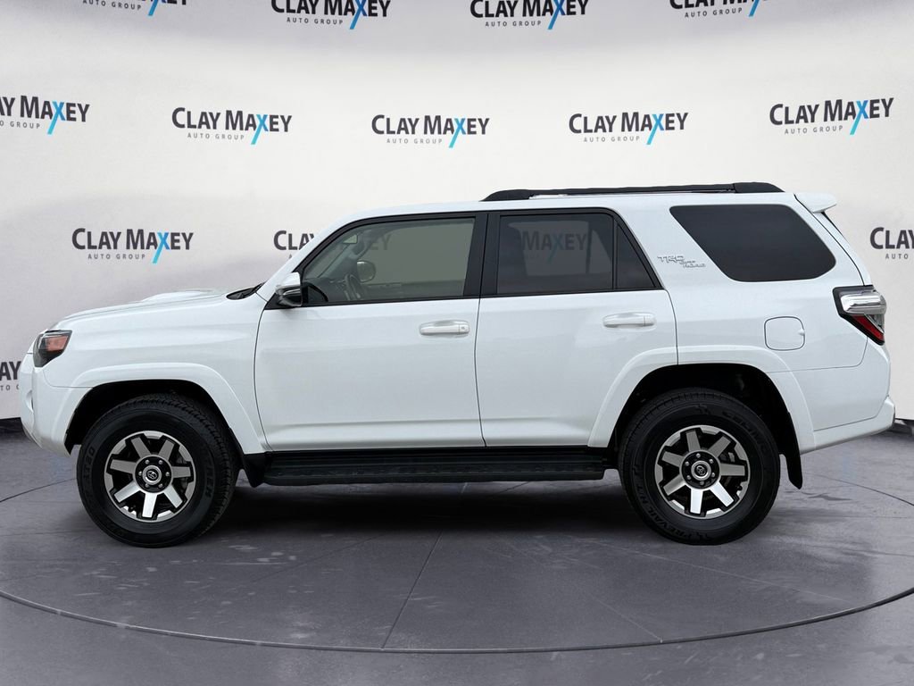 Used 2024 Toyota 4Runner TRD Off-Road Premium image 2