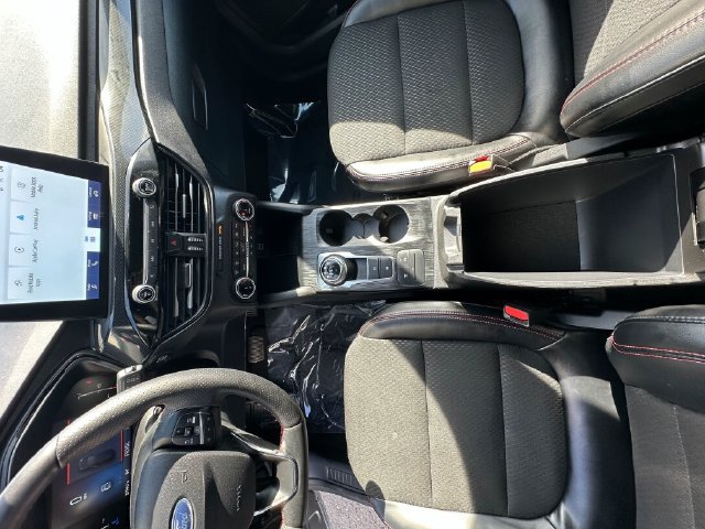 Used 2025 Ford Escape ST-Line Select AWD/4WD image 18