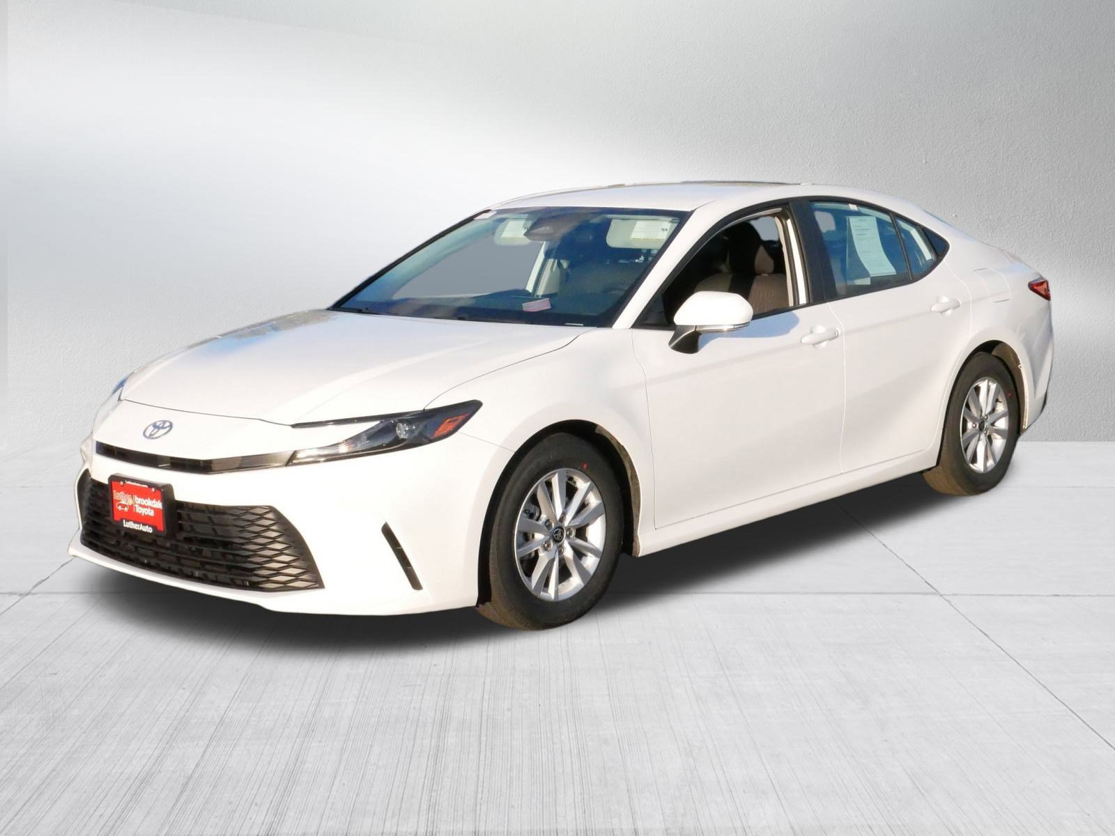 Certified 2025 Toyota Camry LE image 3