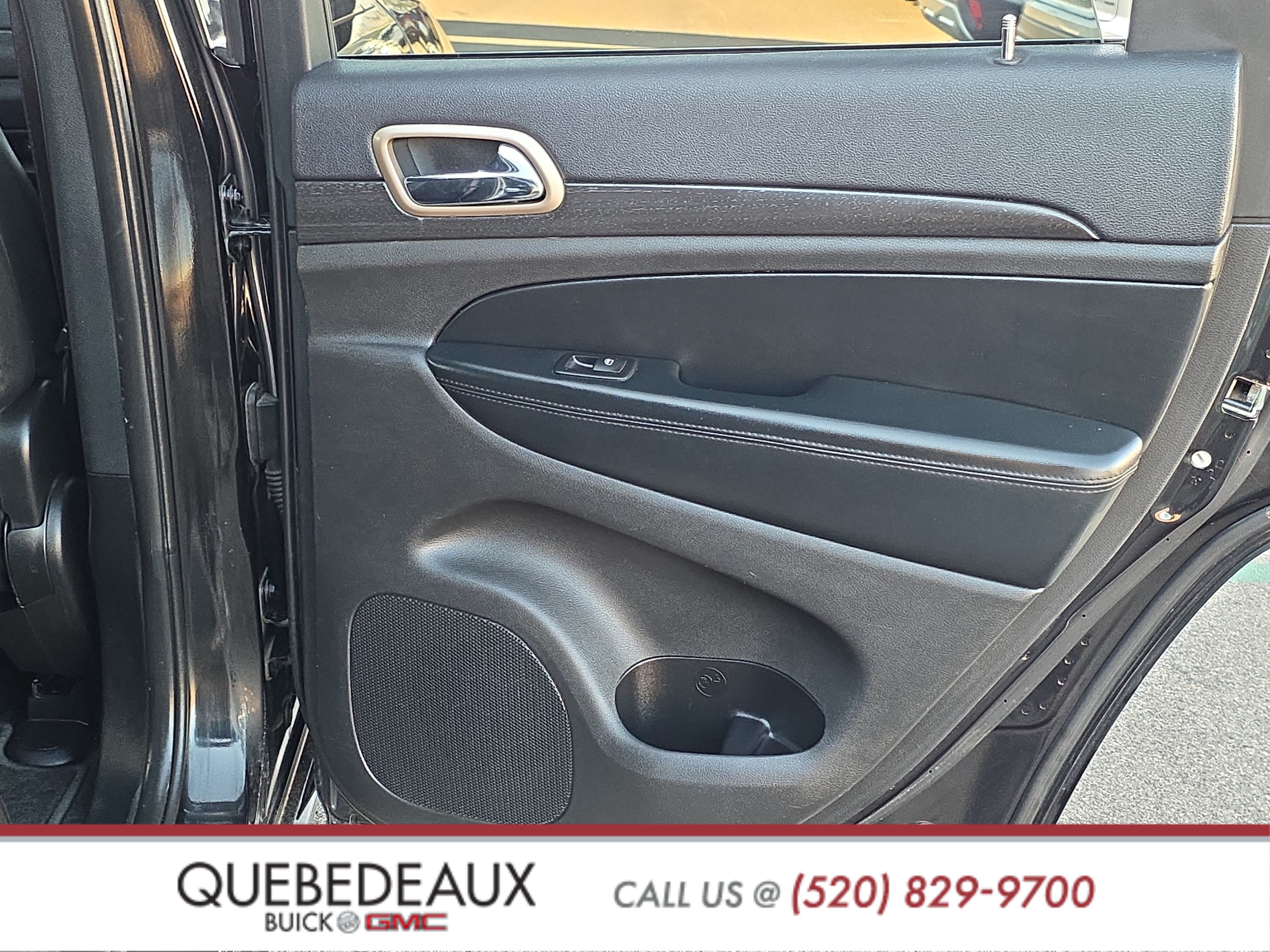 Used 2015 Jeep Grand Cherokee Altitude RWD image 22