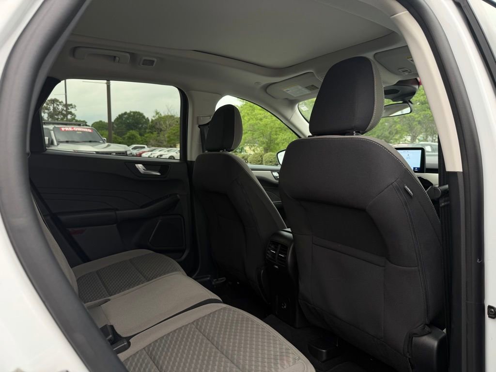 Used 2021 Ford Escape SE w/ Convenience Package FWD image 25