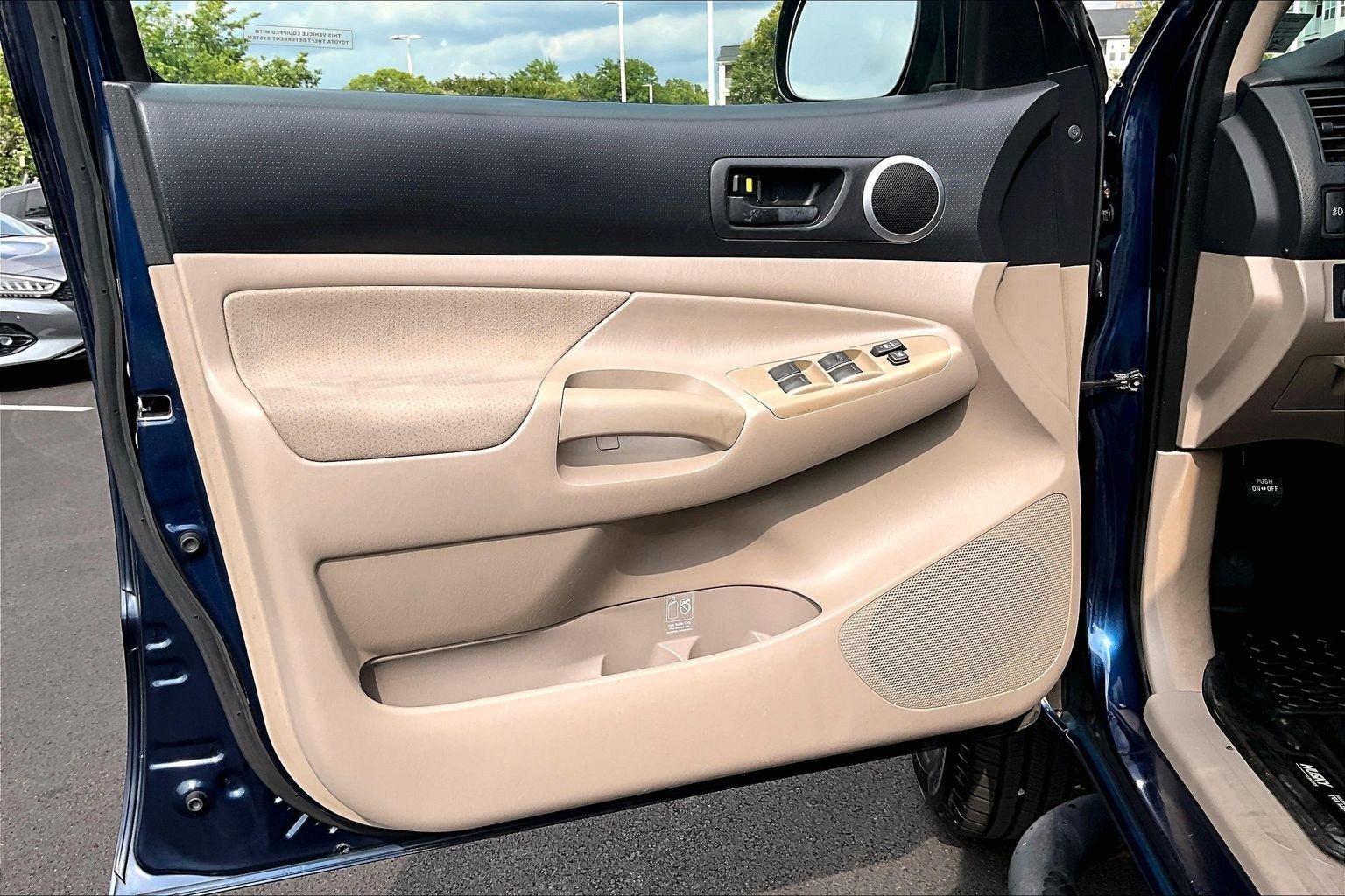 Used 2006 Toyota Tacoma PreRunner RWD image 17