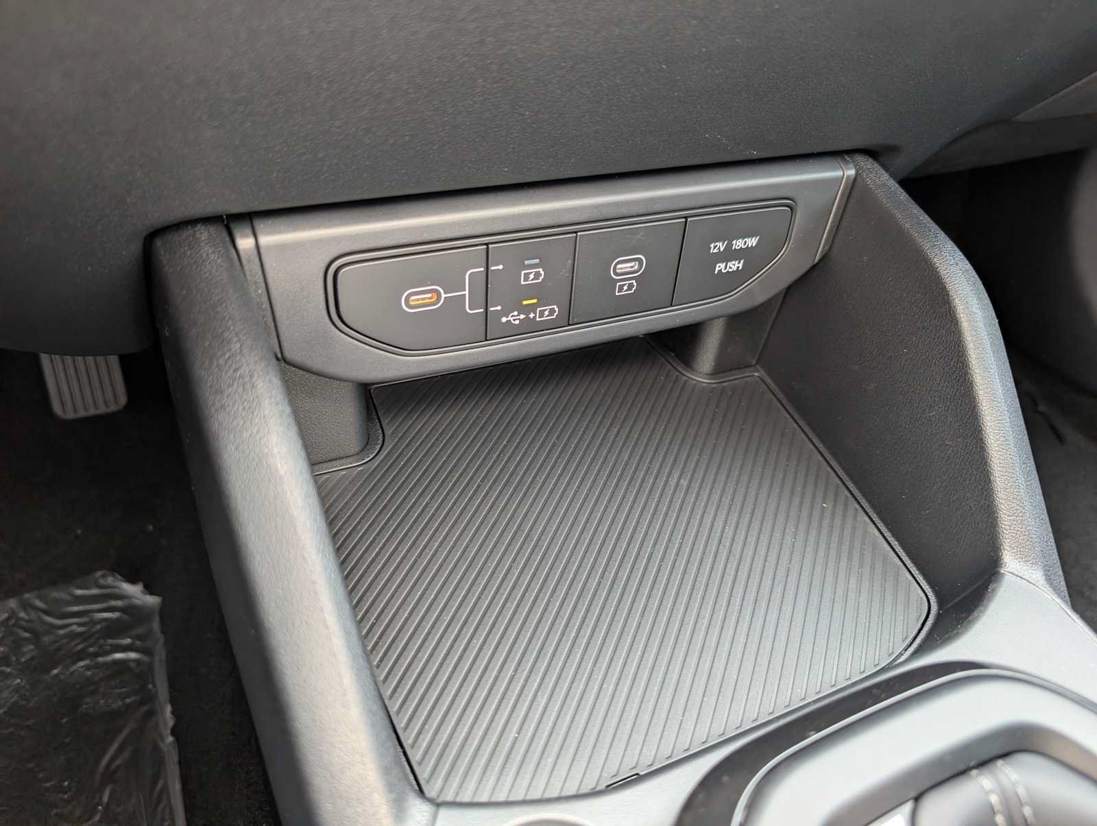 New 2026 Kia K4 FWD image 23