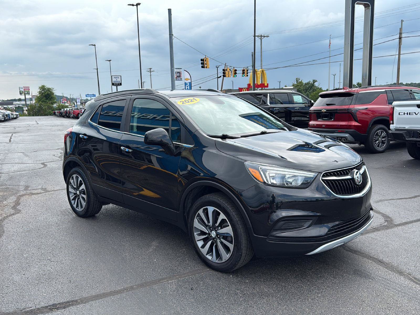 Used 2021 Buick Encore Preferred AWD/4WD image 7