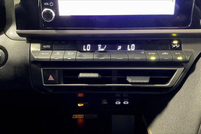Certified 2025 Toyota Camry LE FWD image 33