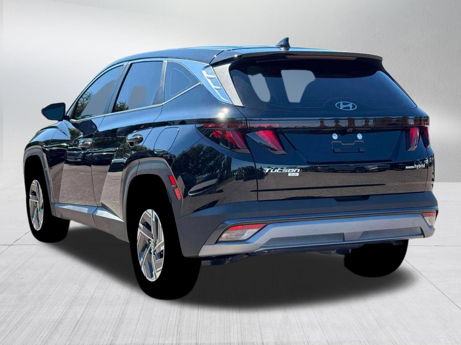 New 2026 Hyundai Tucson Blue SE image 5