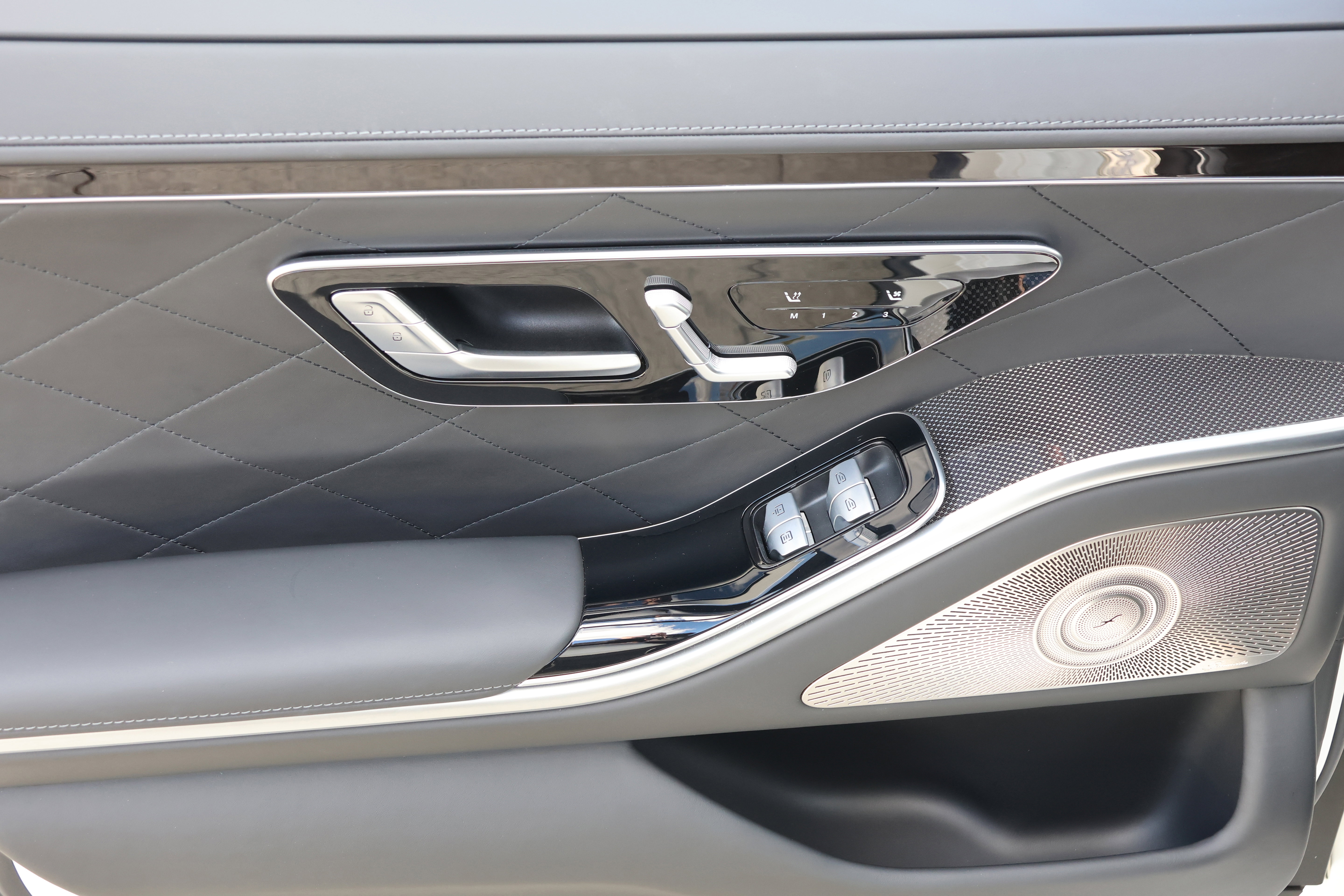 Used 2022 Mercedes-Benz S 580 4MATIC Sedan image 32