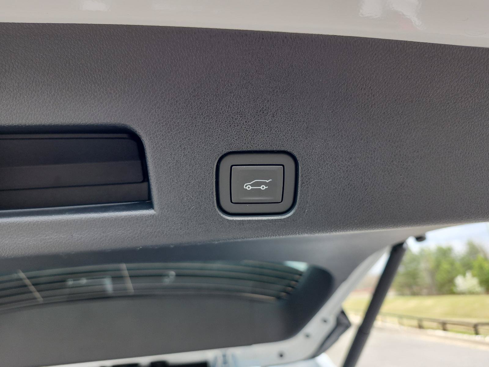 New 2026 GMC Acadia Elevation FWD image 8