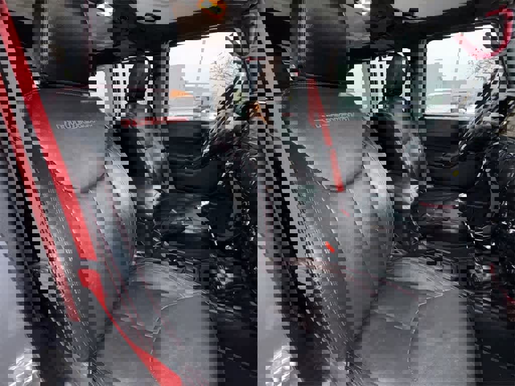 Used 2017 Jeep Wrangler Unlimited Rubicon image 14