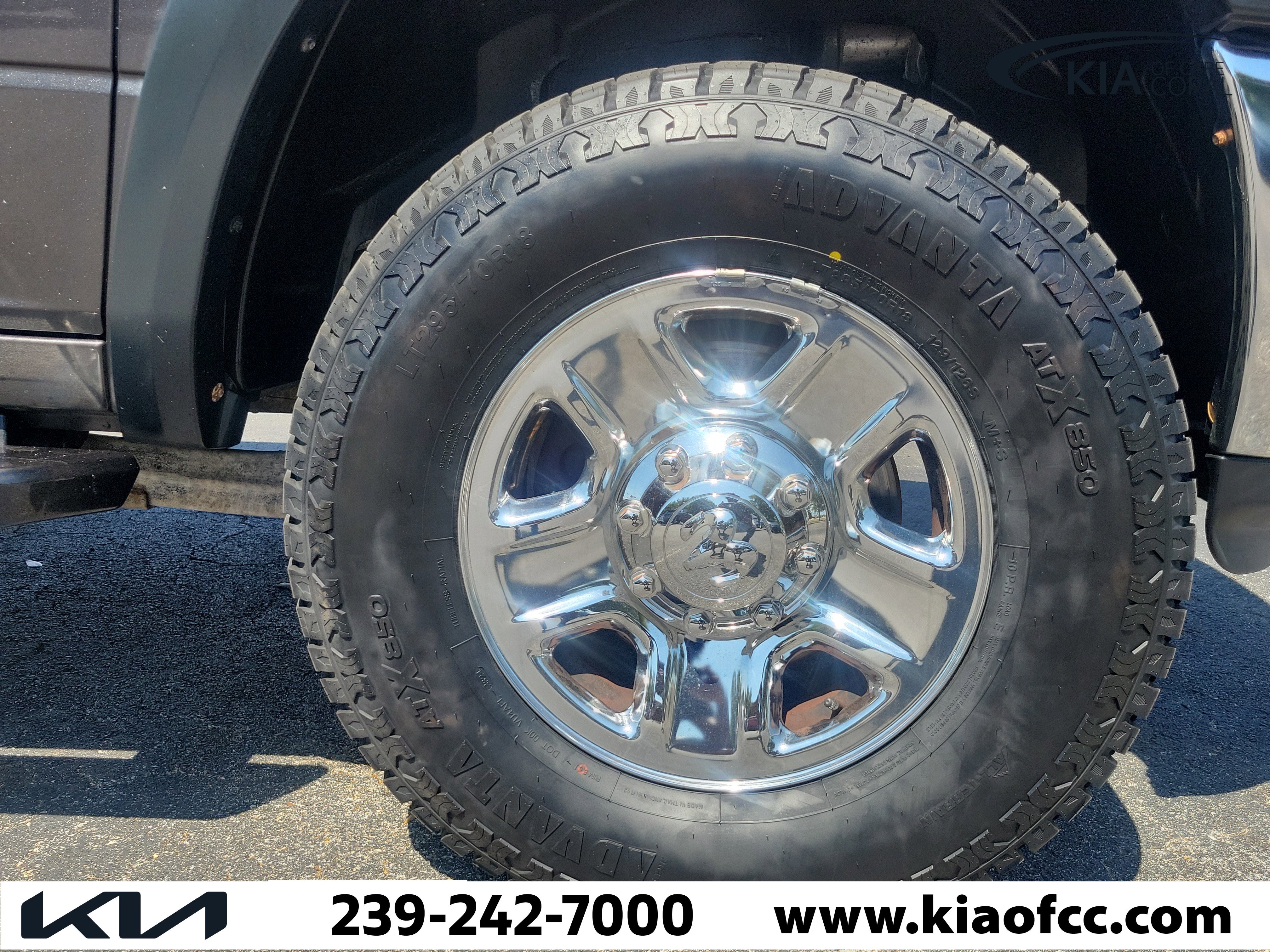 Used 2018 RAM 2500 Tradesman w/ Chrome Appearance Group AWD/4WD image 8