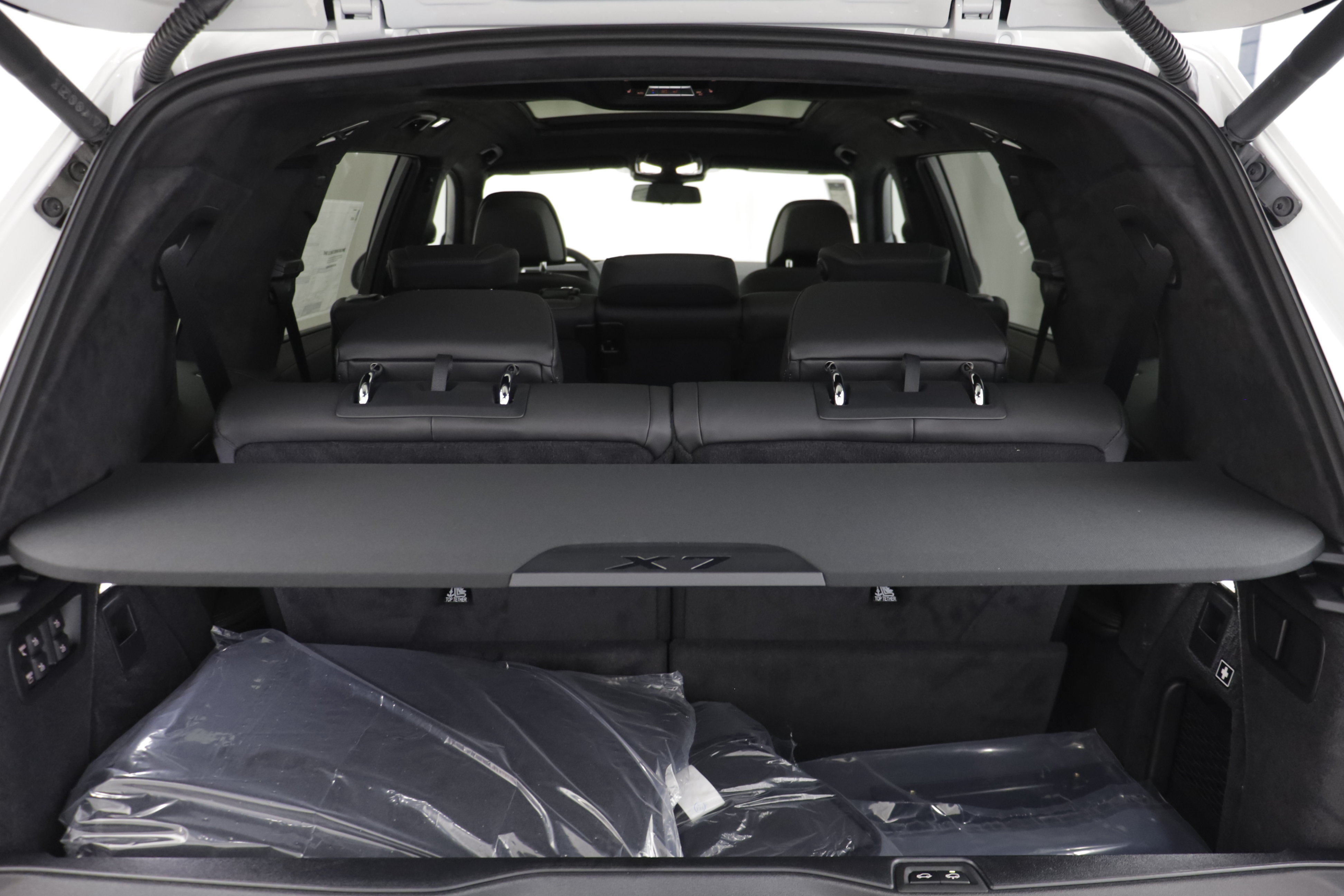 New 2027 BMW X7 xDrive40i w/ M Sport Package AWD/4WD image 19