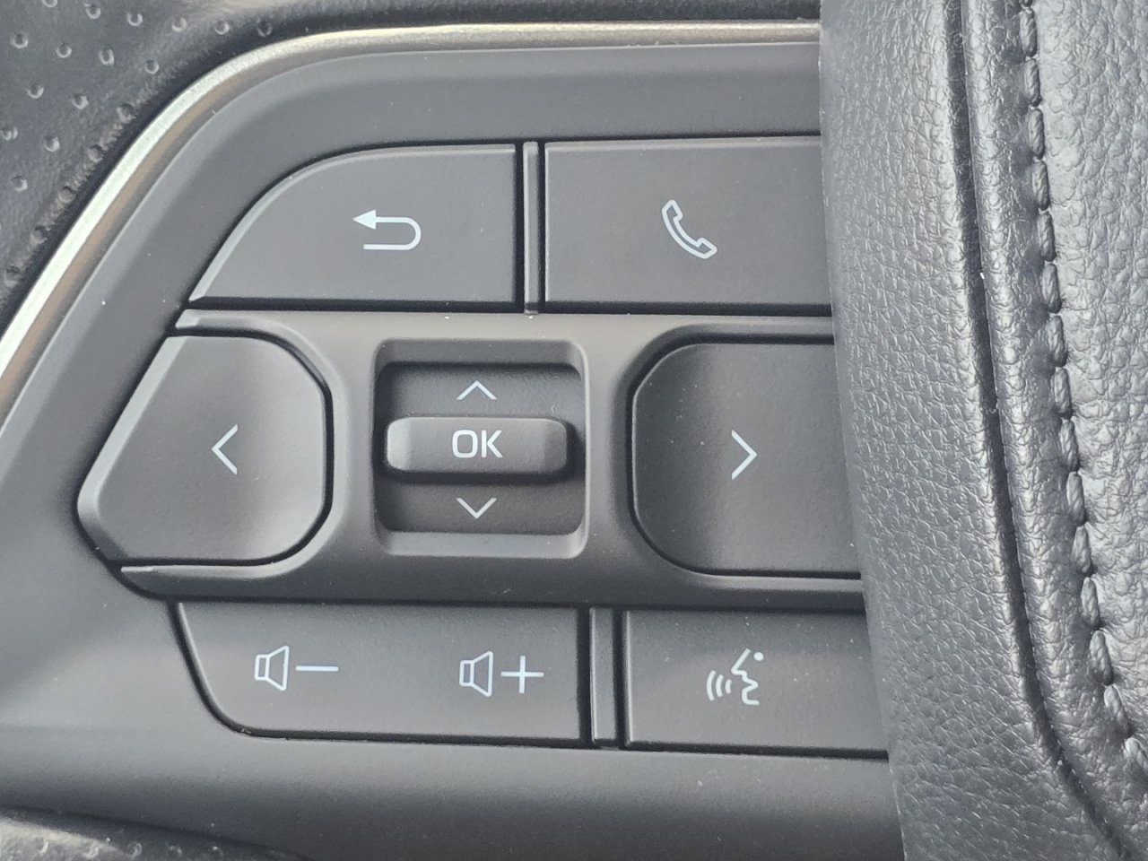 New 2026 Toyota Tundra SR5 AWD/4WD image 31
