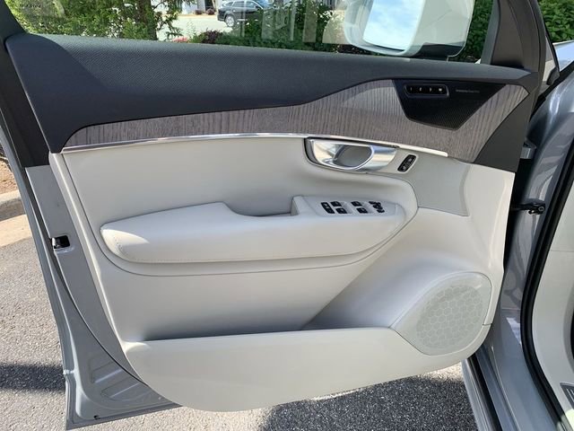 Used 2024 Volvo XC90 B5 Plus AWD/4WD image 17