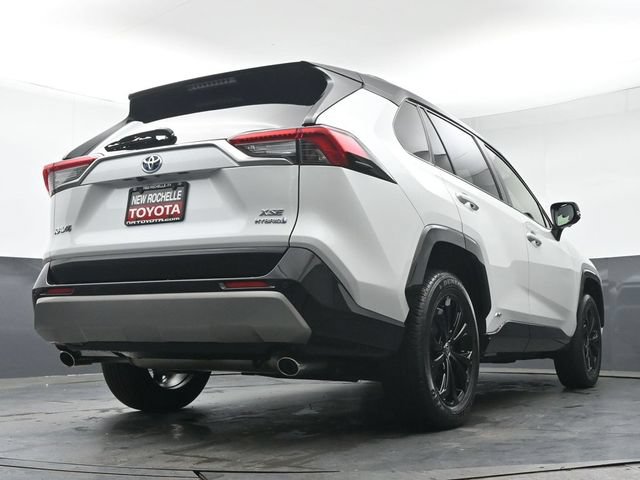 Used 2023 Toyota RAV4 XSE AWD/4WD image 39