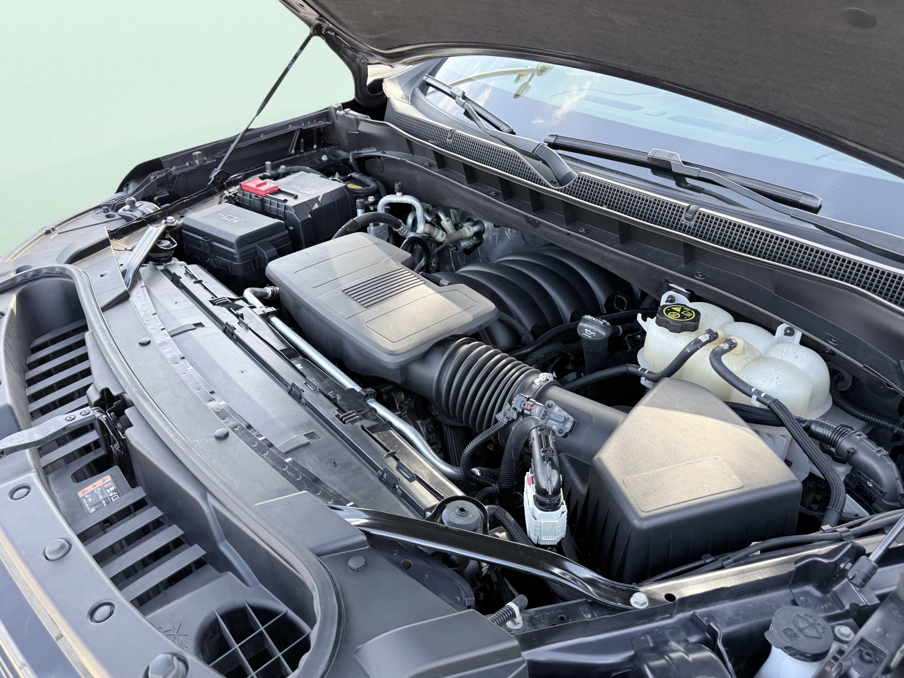 Used 2023 Chevrolet Tahoe RST w/ Luxury Package RWD image 18