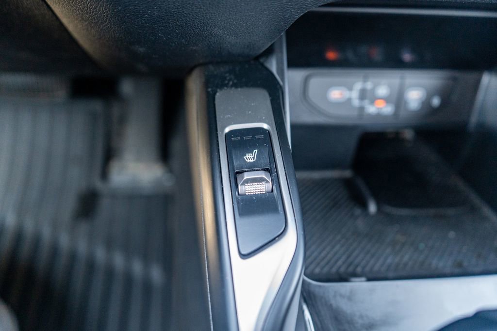 Used 2025 Kia Sorento S w/ Panoramic Sunroof Package image 25