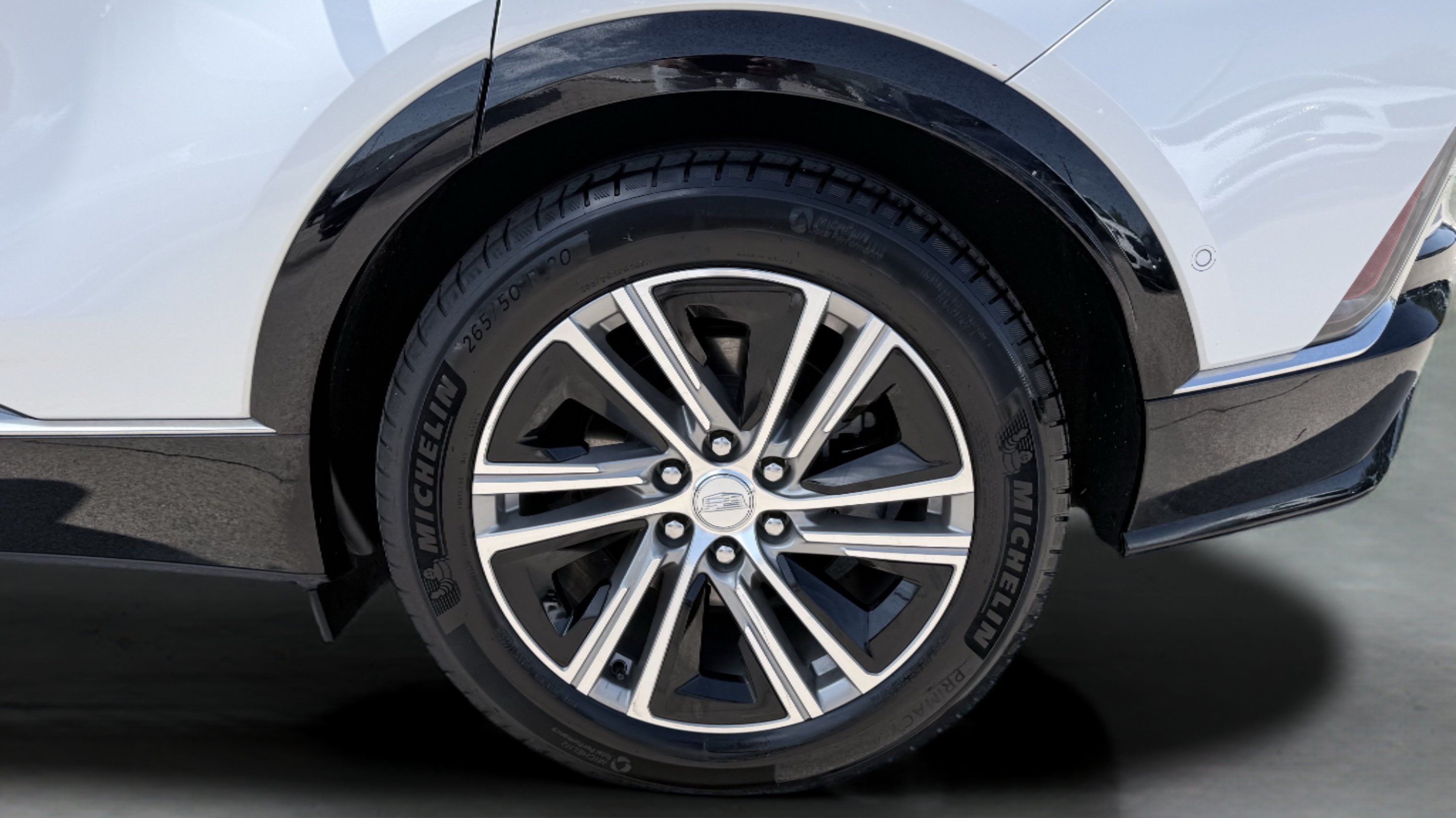 Used 2024 Cadillac Lyriq Luxury RWD image 25