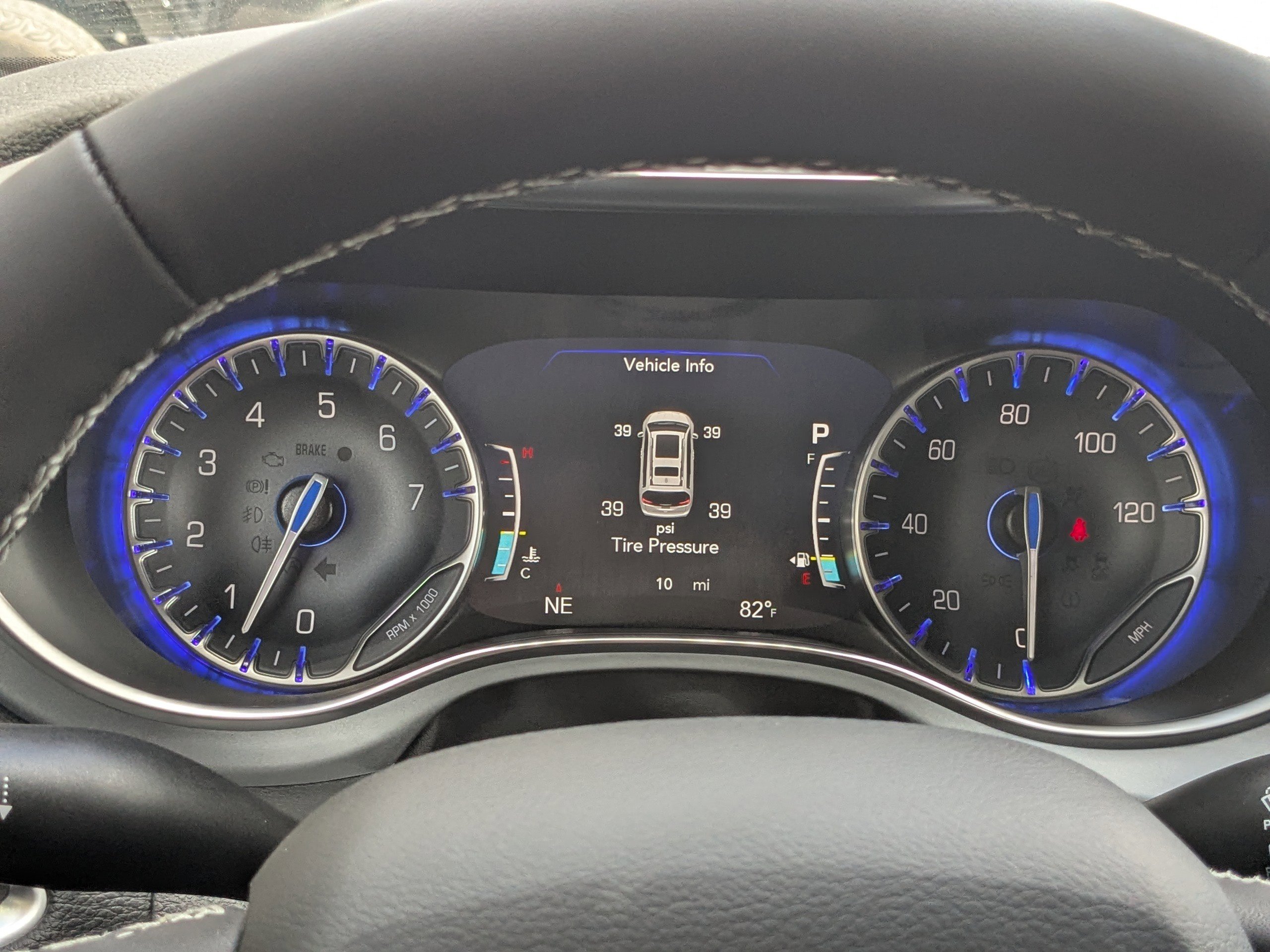 New 2026 Chrysler Pacifica Limited image 27