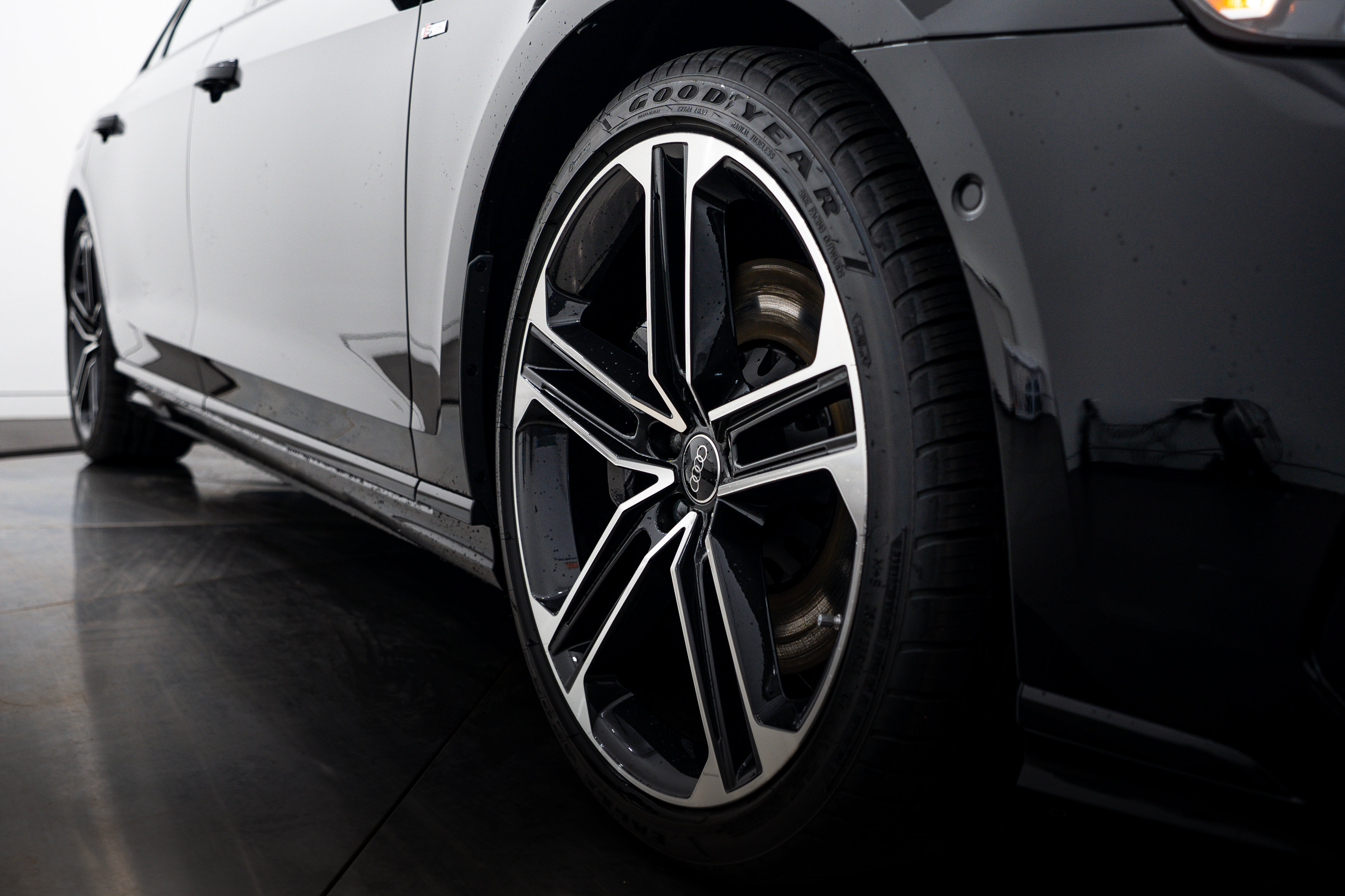 New 2026 Audi A8 L 3.0T AWD/4WD image 25