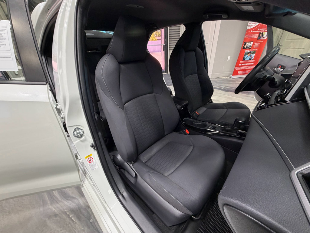 Used 2019 Toyota Corolla SE FWD image 4