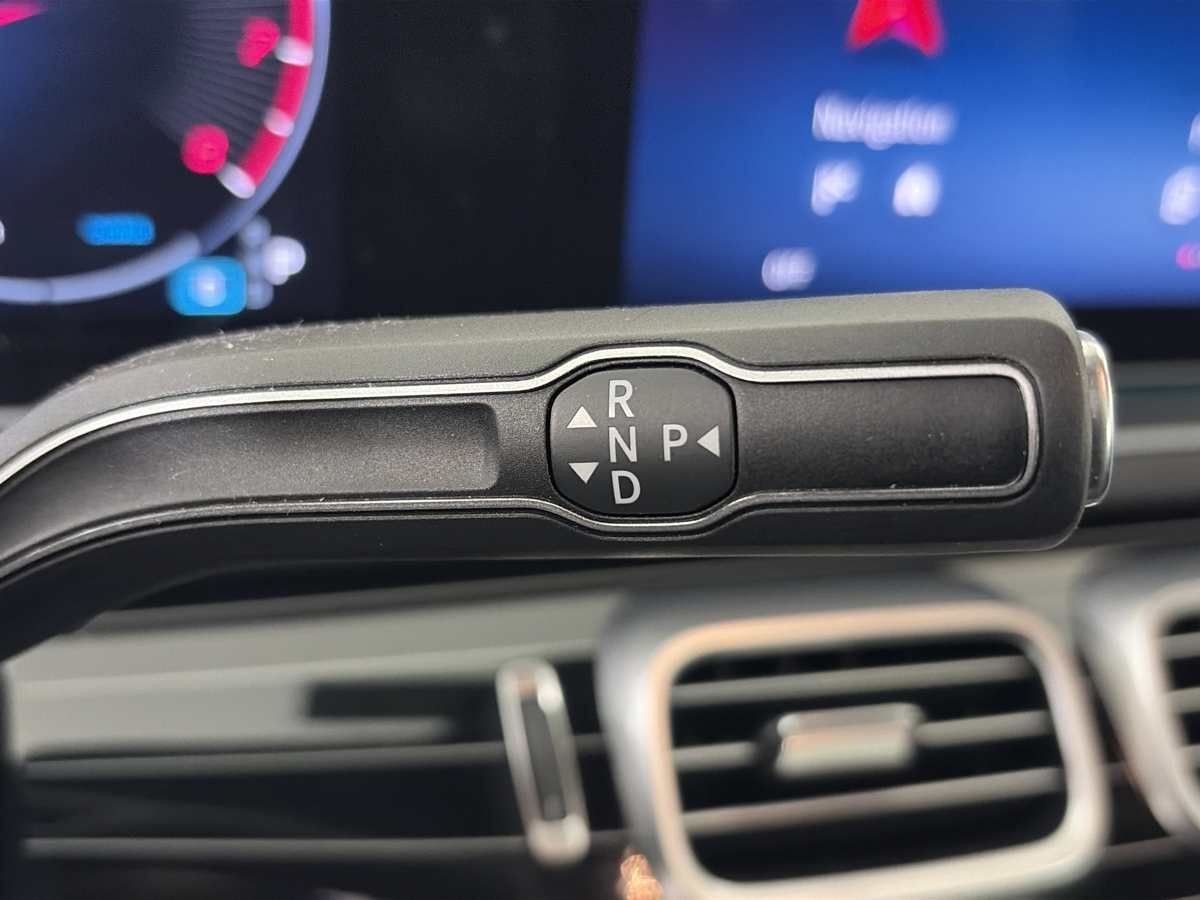 Used 2024 Mercedes-Benz GLS 580 4MATIC image 41