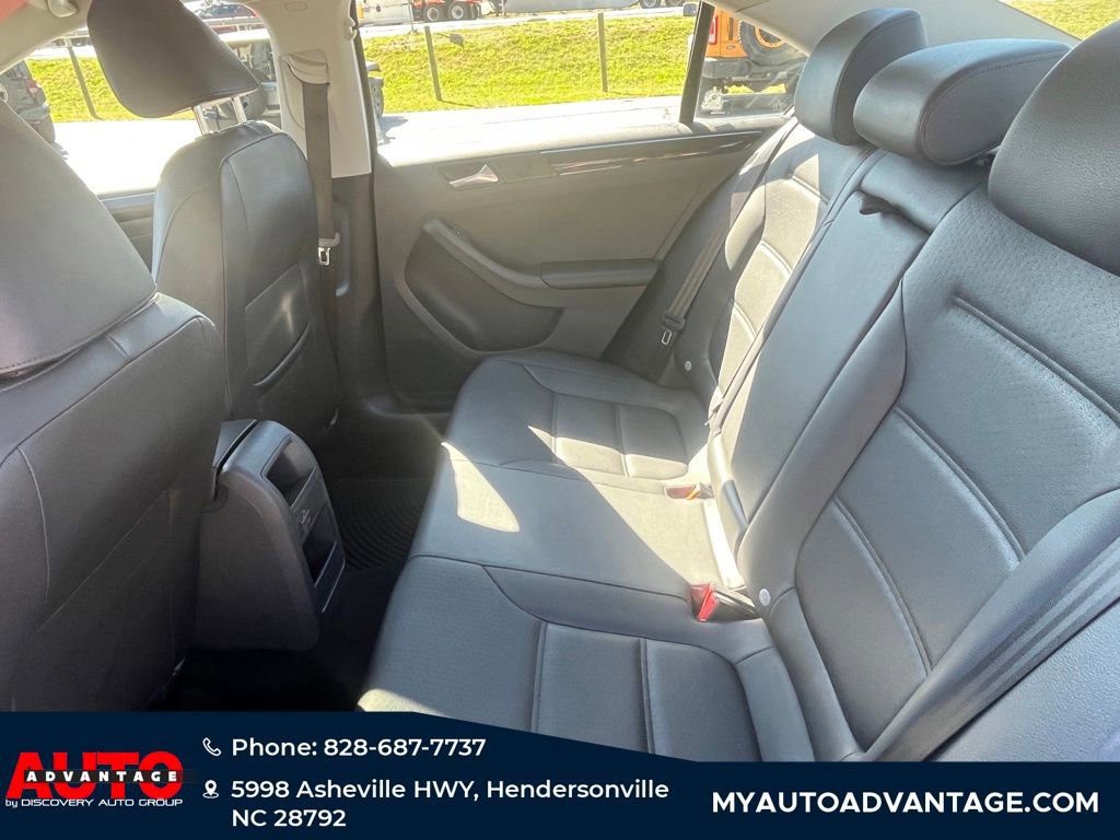 Used 2017 Volkswagen Jetta SEL image 26