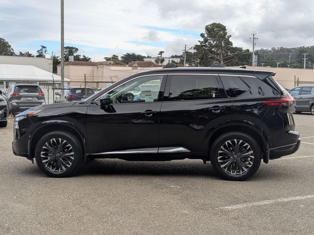 New 2026 Nissan Rogue Platinum image 8
