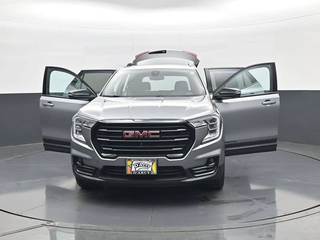 Used 2023 GMC Terrain SLT w/ Tech Package AWD/4WD image 31