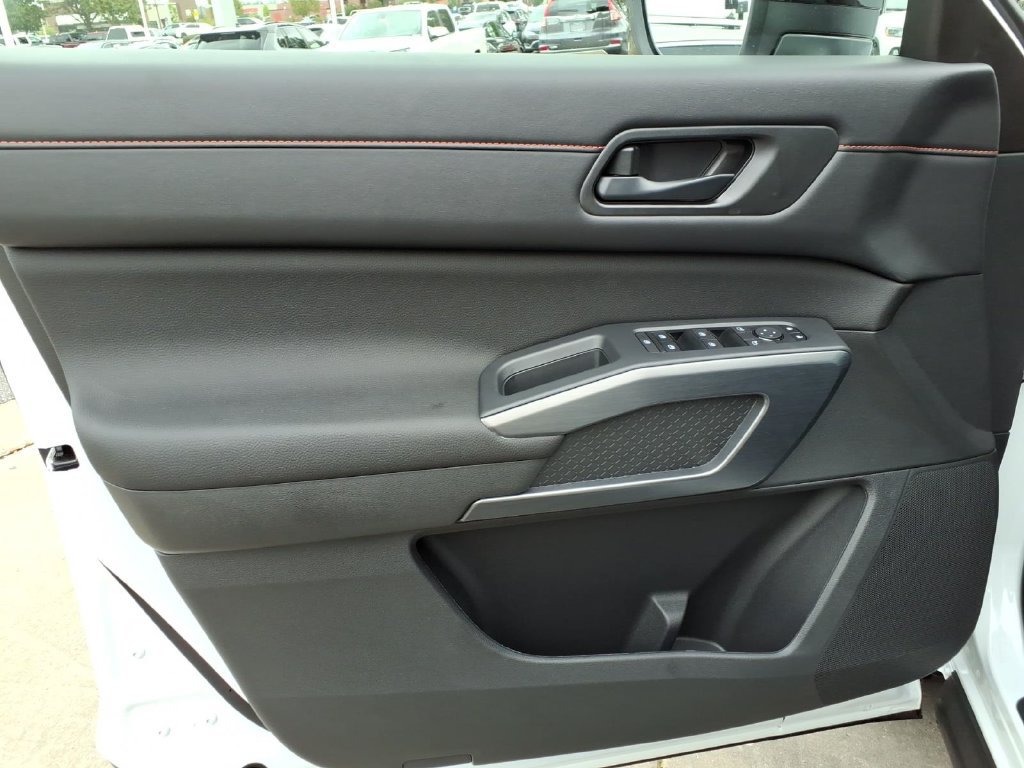 New 2026 Nissan Pathfinder Rock Creek AWD/4WD image 15