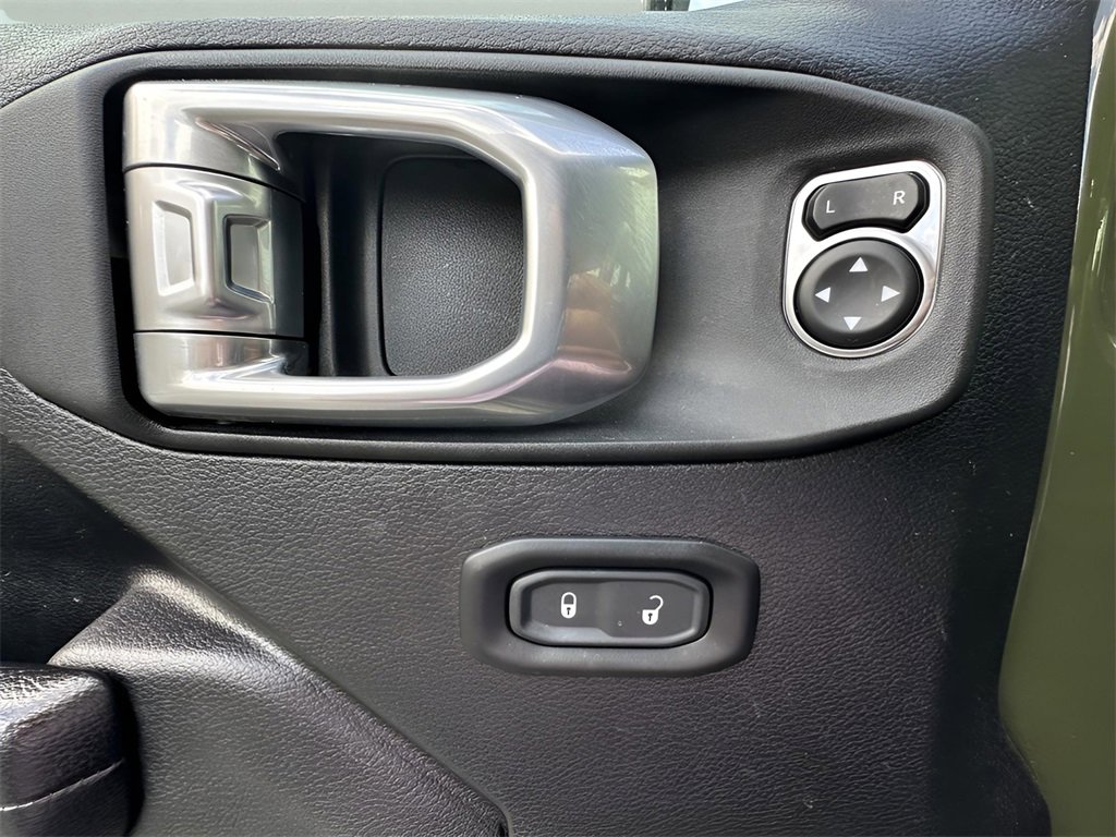 Used 2021 Jeep Wrangler Unlimited Sport image 23