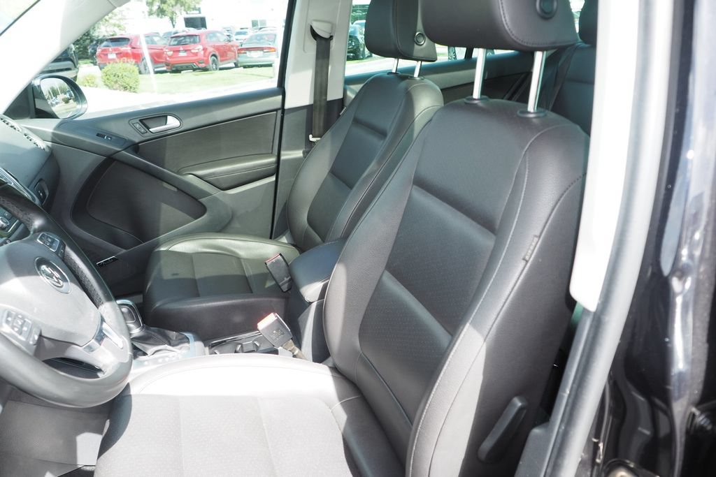 Used 2015 Volkswagen Tiguan S FWD image 13