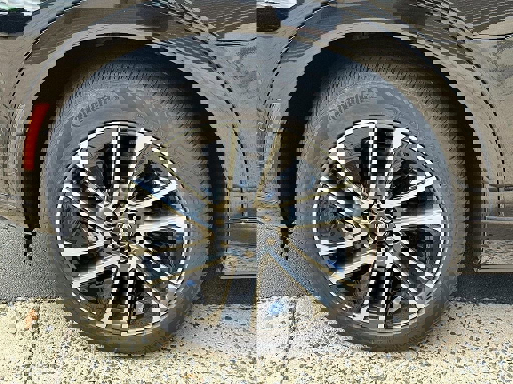 New 2025 Cadillac Optiq Sport 1 w/ LPO, Floor Liner Package image 7