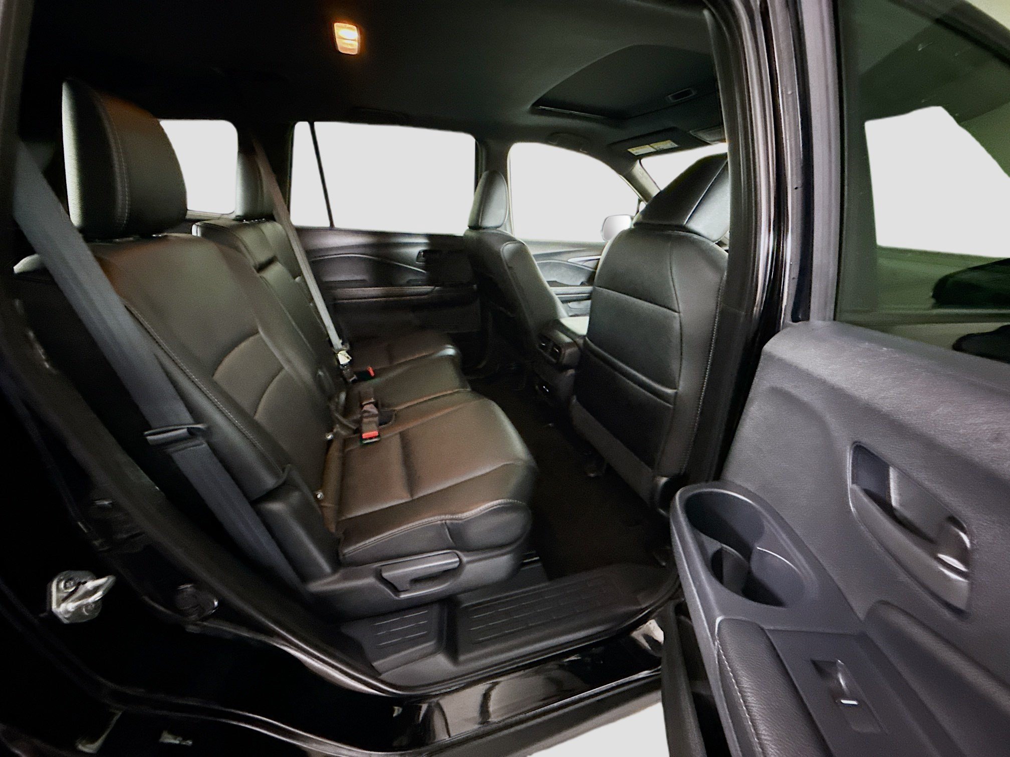 Used 2024 Honda Passport EX-L image 27