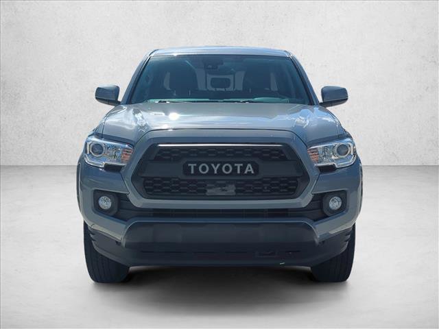 Used 2020 Toyota Tacoma SR5 RWD image 2