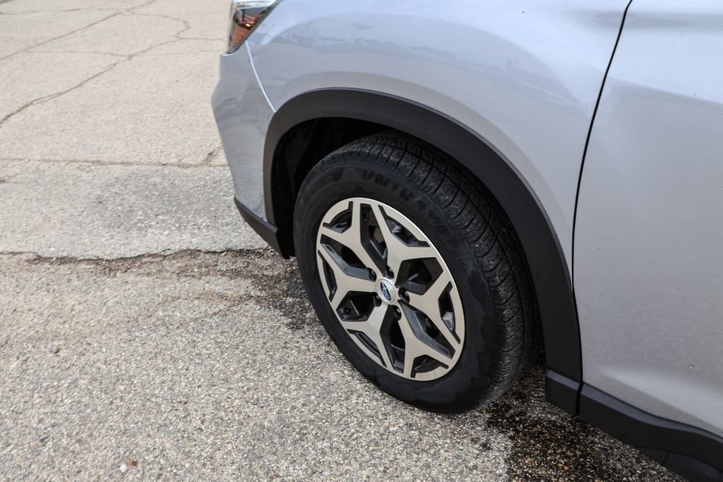 Used 2021 Subaru Forester Premium image 16