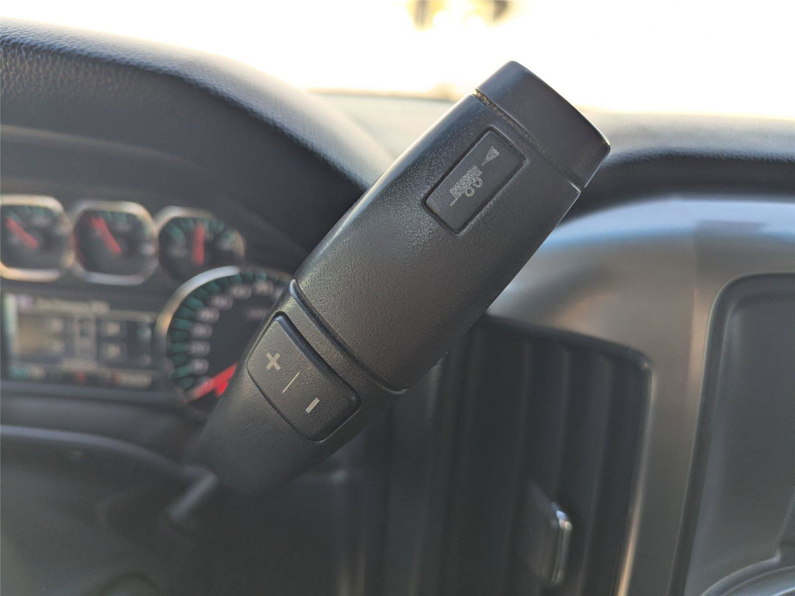 Used 2015 Chevrolet Silverado 1500 LT w/ LT Convenience Package image 24