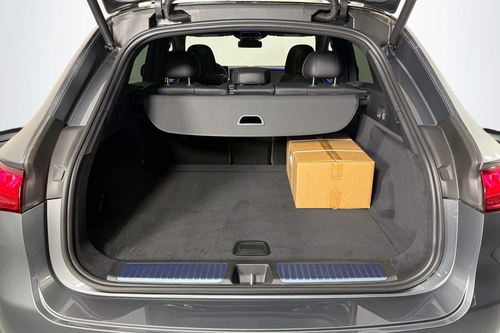 Certified 2026 Mercedes-Benz EQE 320 4MATIC SUV image 23