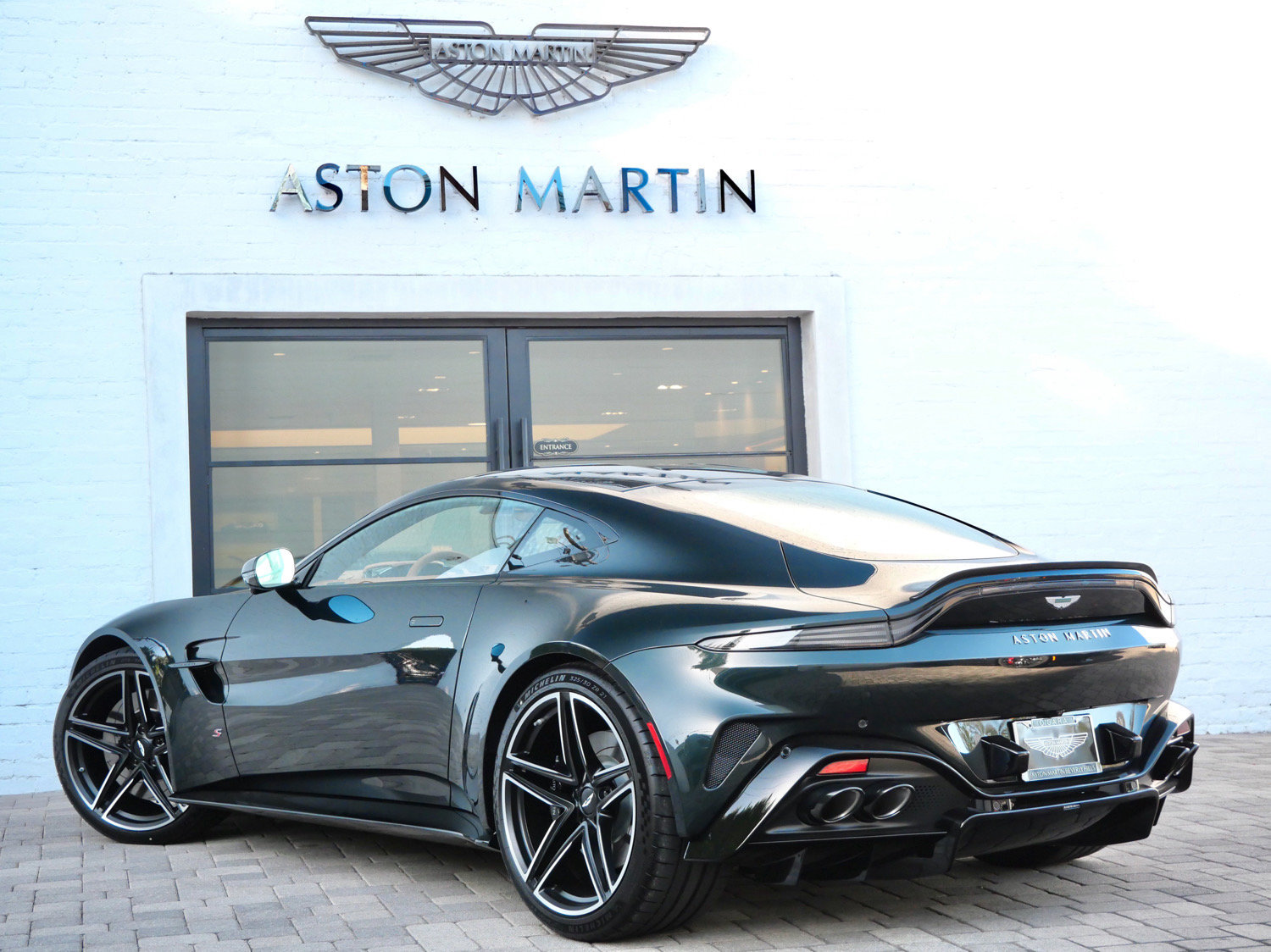 New 2026 Aston Martin V8 Vantage S RWD image 2