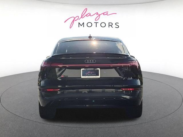 Certified 2024 Audi Q8 e-tron Premium Plus w/ Premium Plus Package AWD/4WD image 6