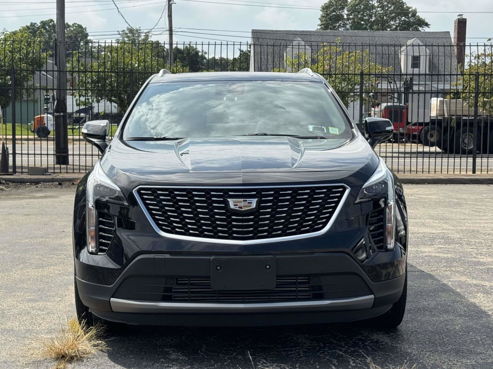 Certified 2023 Cadillac XT4 Premium Luxury w/ Cold Weather Package AWD/4WD image 2
