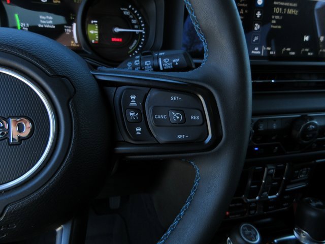 Used 2024 Jeep Wrangler Unlimited Rubicon 4xe image 17