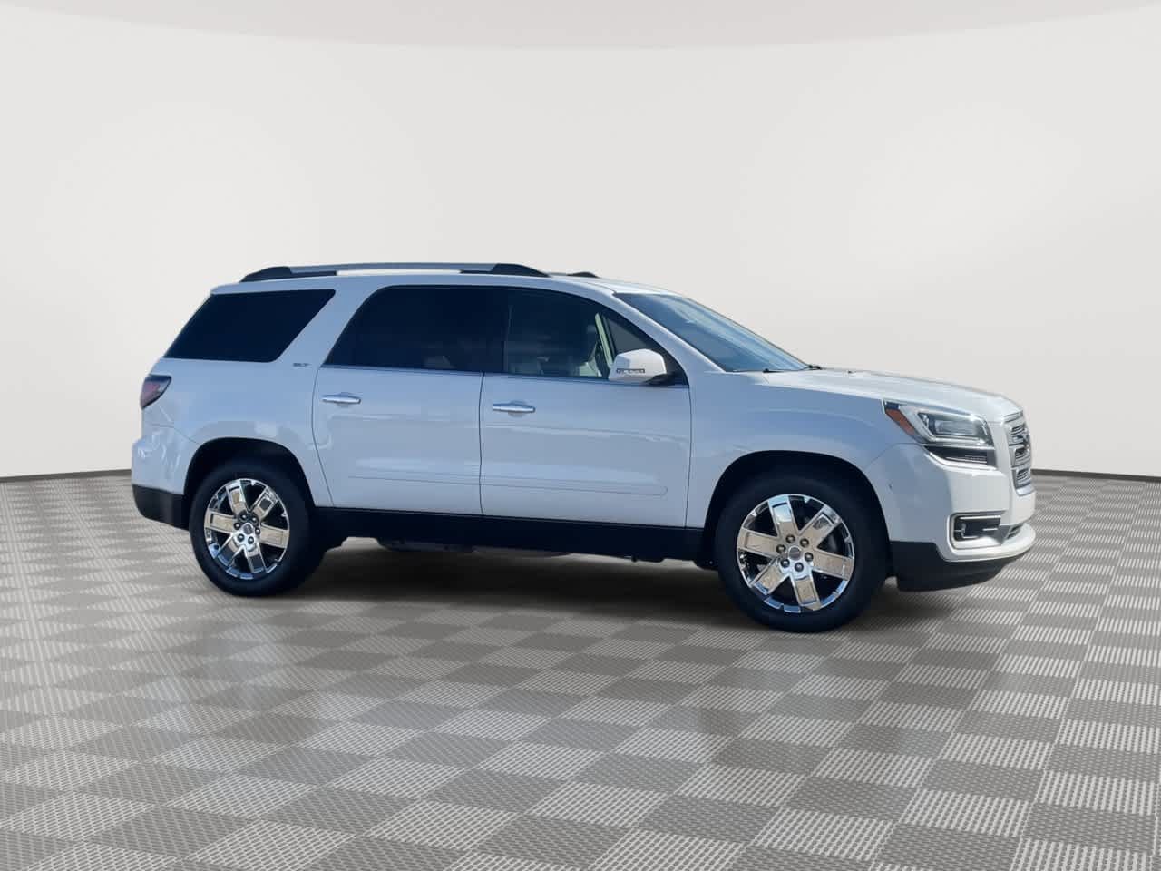 Used 2017 GMC Acadia Limited SLT AWD/4WD image 2