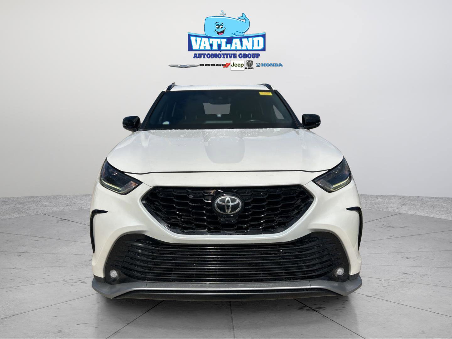 Used 2021 Toyota Highlander XSE FWD image 21