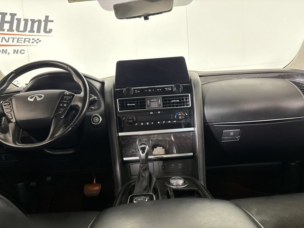 Used 2024 INFINITI QX80 Luxe w/ Cargo Package AWD/4WD image 27